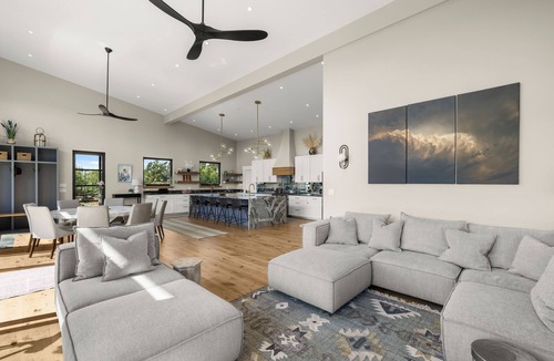 Missouri Heights House | Modern Mountain New Build - 3 King Bedrooms, Salt Water Hot Tub - Amazing Views