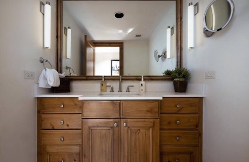 Vail Hotel | Modern Nature Retreat w/Access to Gym | 3.4 mi to Booth Falls Trailhead