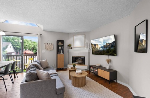 Englewood Condo | Modern Retreat | 2BR Retreat Near Denver | Gym