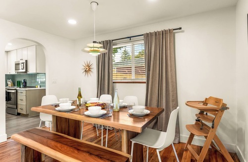South Westminster House | Modern Retreat w/Hot Tub, Peloton, Gym, and BBQ