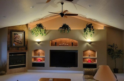 Grand Junction House | Monument Resort