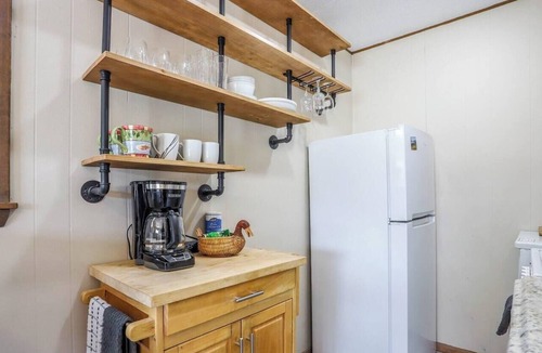 Twin Lakes Cabin | Mountain Cabin by Twin Lakes w/BBQ and Fast WiFi