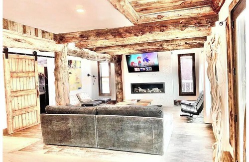 Missouri Heights House | Mountain Chic Retreat (Entire Home)