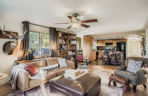 Richmond Hill Corridor House | Mountain Haven-Hot Tub+Pikes Peak+Red Rocks+Serene