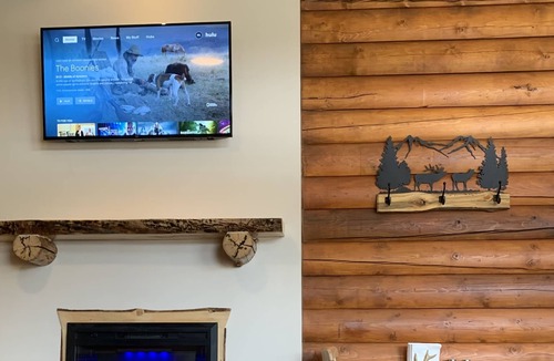 Fort Garland House | Mountain Retreat - 3 bedroom Lodge located by Forbes Park & Fort Garland