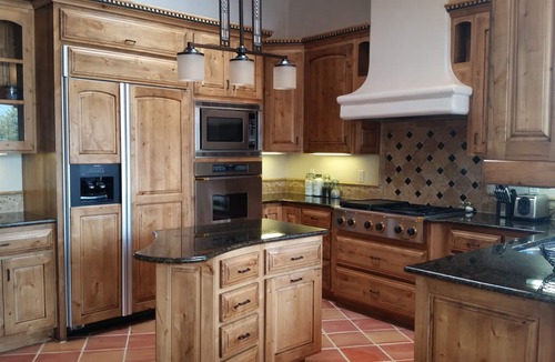 El Prado House | Mountain View- Great Views Enclosed Patio with Private Hot Tub Pool Table