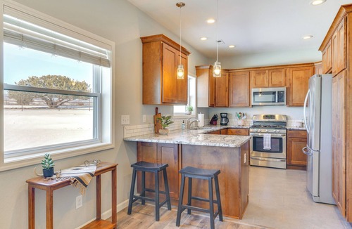 Pueblo House | Mountain-View Hideaway w/Patio in Pueblo!