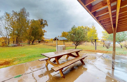 Del Norte House | Mountain View Home & Apartment w/fire pit, air hockey, foosball near Wolf Creek