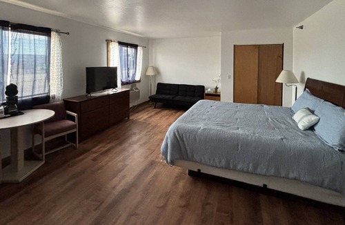 Fort Garland Hotel | Mountain View Motor Inn LLC