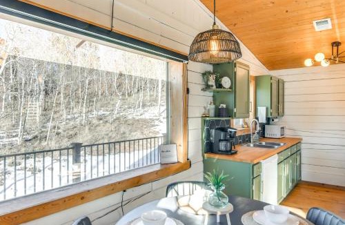 Bailey House | Mtn-View Haven w/Hot Tub: 9 Mi to Dtwn Bailey