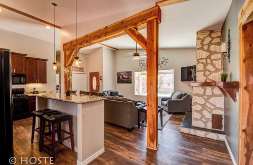 West Colorado Springs House | Near Garden of The Gods | Covered Patio & Hot tub
