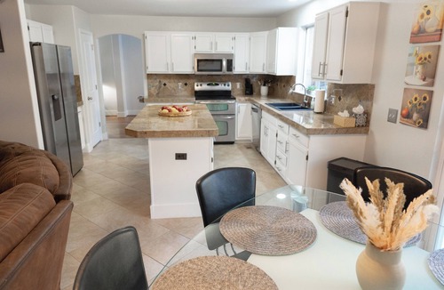 Seven Hills House | Newly remodeled fantastic home!
