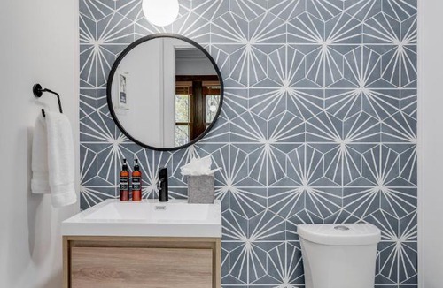 Hale House | Nokomis Blue