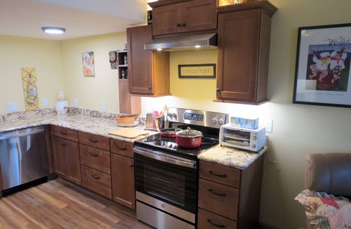 Pueblo West Apartment | Non-Smoking Fully Furnished Cozy Apartment for Two in Pueblo West