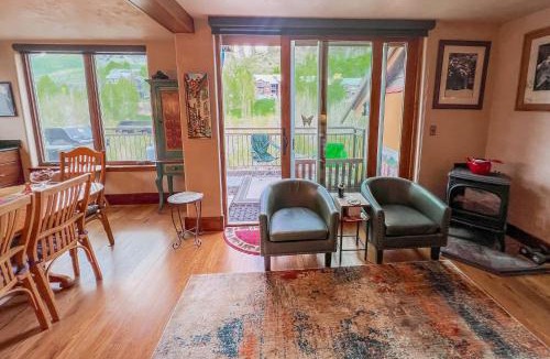 Mountain Village House | Northstar 7 ~ The Howe Cabin
