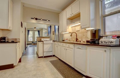 Curtis Park House | Oasis in the City - Historic Bungalow Near DT & RiNo