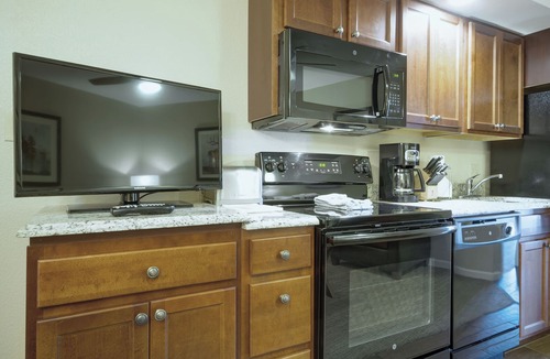Historic Downtown Durango Resort | OFFICIAL LISTING | Wyndham - Durango 1 Bedroom w/Whirlpool Tub, Wi-Fi, & More!