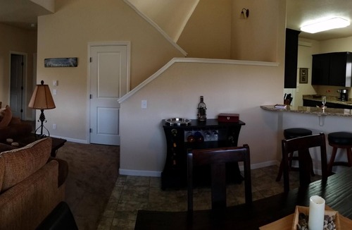 Poncha Springs House | On Bike Path, Walk to Coffee/Brewery, Room For Your Family, BBQ Grill on Porch