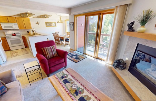 Mountain House Condo | On River Trail! Walk to Festivals, Dining, Activities, Shops. 2 Hot Tubs!