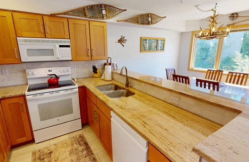 Mountain House Condo | On River Trail! Walk to Festivals, Dining, Activities, Shops. 2 Hot Tubs!