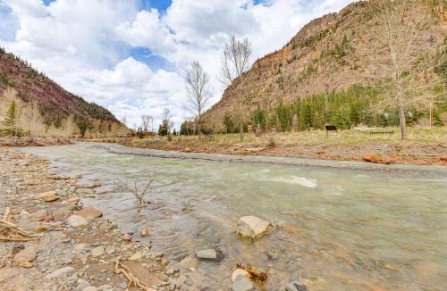 Ouray House | On-Site River Access: Mtn-View Ouray Oasis!