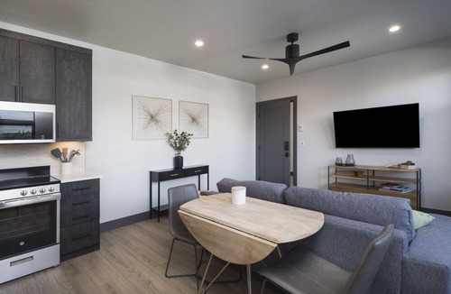 Breckenridge Condo | Park Ave Flat 4 | Luxury Condo & Minutes to Everything!