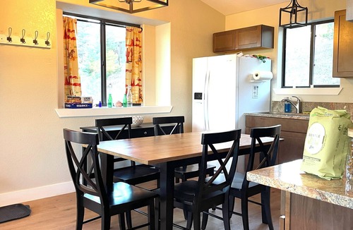 Bailey Cabin | Peaceful 2-bedroom Pet-Friendly cabin in adorable Bailey for a cozy getaway