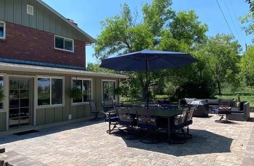 Broomfield House | Peaceful Farmhouse Retreat | Hot Tub | Sleeps 15