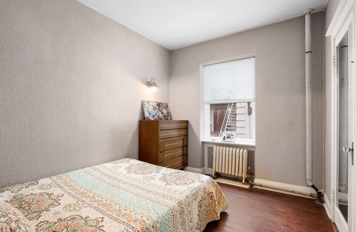 Capitol Hill Condo | Perfect for Business or Pleasure! Walk to Everything, 2 Bikes Avail, Walk Score 94 Summer Special!!!