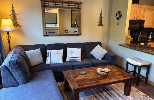 Keystone Apartment | Perfect Peace by the Lake
