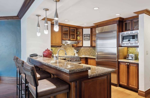 Highlands Townhomes Condo | Perfectly Located 2BR/2BA at Park Hyatt Beaver Creek - Ski In/Ski Out