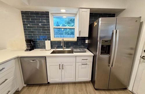 Kipling House | Pet Friendly 2BR - Between Denver & the Rockies