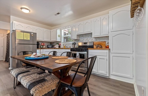 Dennis Cottage | Pet-Friendly Lake View Retreat: Kayaks & Fire Pit