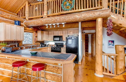 Valley of the Sun Cabin | Pet-Friendly Log Cabin - Natl Forest Trail at the Door, 14ers