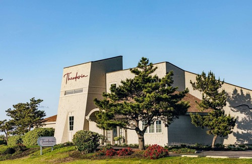Duck Hotel | Pet-Friendly Outer Banks Resort with Spa & Restaurant