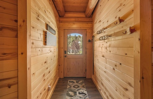 San Juan River Village House | Pet Friendly River Front Home with Hot Tub & A/C