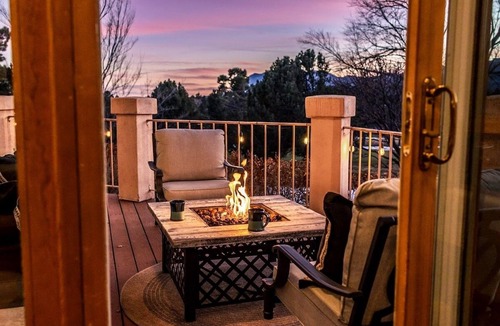 Kissing Camels House | Pikes Peak Place: Relaxing Oasis w/Mtn Views