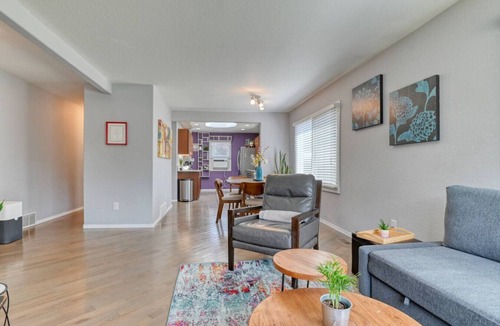 Central Colorado Springs House | Pikes Pk Panorama-View/2 Living Rms/Near Downtown