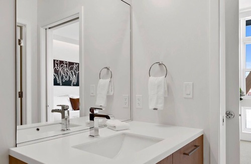 Highland Condo | Pink Allure Revival Lifestyle Loft | Espadín LoHi