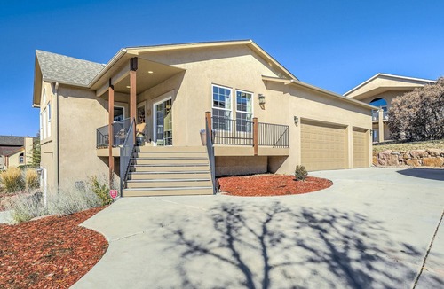 Gleneagle House | Pristine, Modern Home with Views, Pool Table, Sauna, Exercise Room, WiFi, Fire Places, 3 TVs, Space!