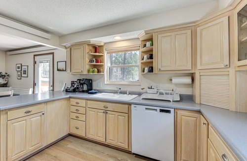 Custer House | Private Black Hills Home w/Corral: Horses Welcome