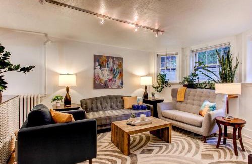 Cheesman Park House | Private, Cozy and Quiet in the♥of Capital Hill