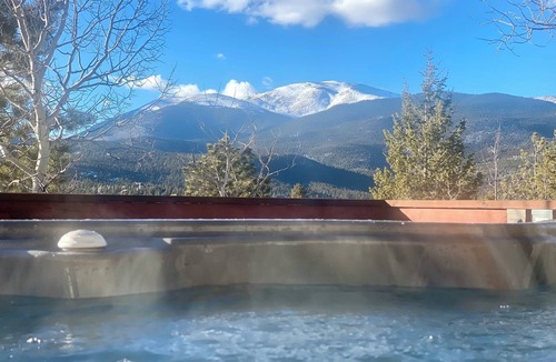 Bailey Cabin | Private Mountaintop Cabin High in the Majestic Blue Sky