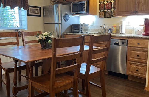 Briargate House | Private, Peaceful, Roomy Suite, Hot Tub, Kitchenette. Friendly, attentive hosts.