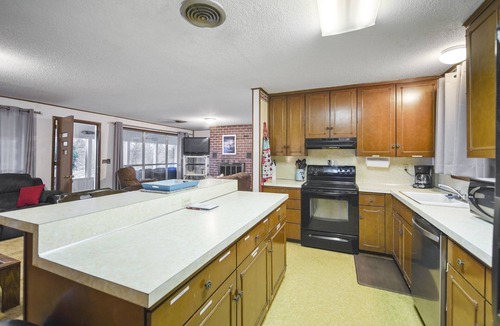 Dennis House | PROPERTY NO LONGER AVAILABLE