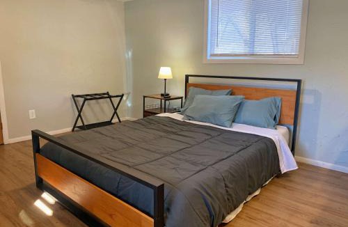 Howard House | Quiet Motel Room Near Ark River #4 - 15 min to Salida
