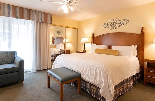 San Diego Country Estates Hotel | Ramona Countryside Stay | 4 Units w/Kitchen, Balcony | Near Wineries & Trails