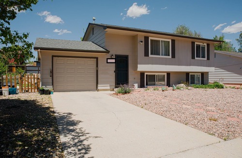 Cimarron Hills Condo | Rare Find Private 2br 1ba In Colorado Springs