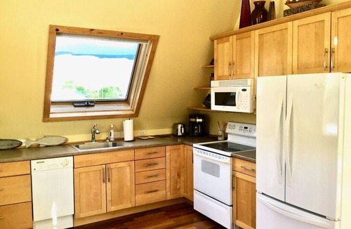 Palisade Apartment | Red Barn Loft with Stunning View of the Bookcliffs
