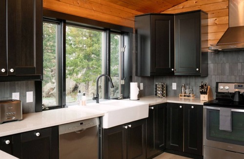 Doubleheader House | Red Rocks Gather - Hot tub, sauna, cinema & views